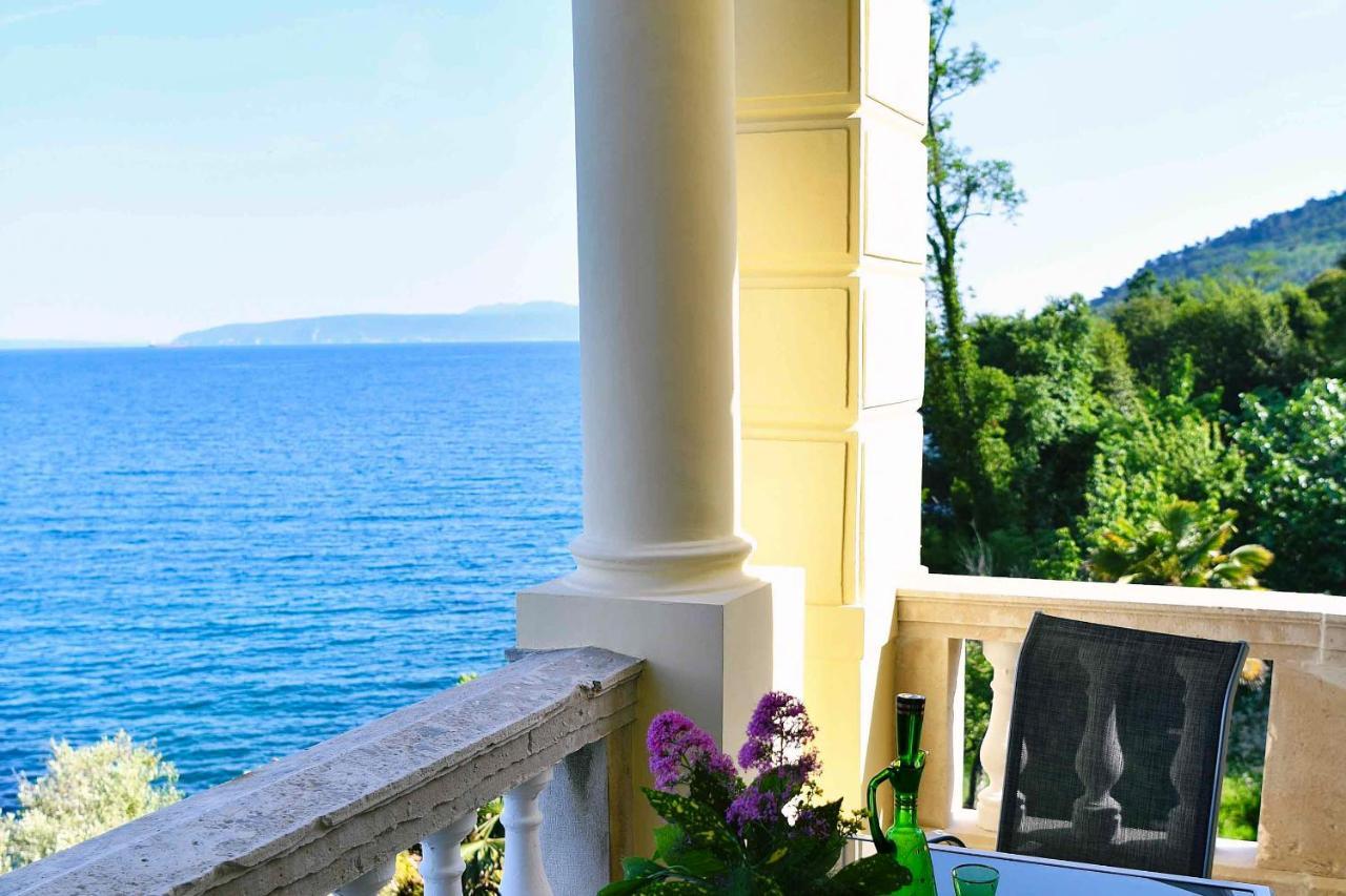 Apartment Carissima-Direct On Sea, Lovran-Opatija Exterior photo